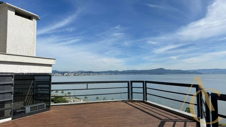 Apartamento à venda – 03 quartos sendo 01 suíte – Agronômica | Florianópolis/SC.
