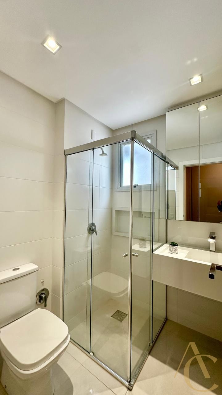 Apartamento à venda – 03 suítes – Kobrasol | São José/SC.