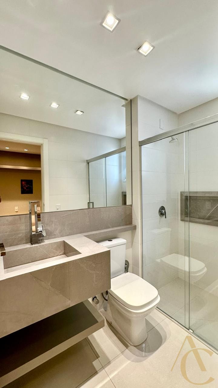 Apartamento à venda – 03 suítes – Kobrasol | São José/SC.