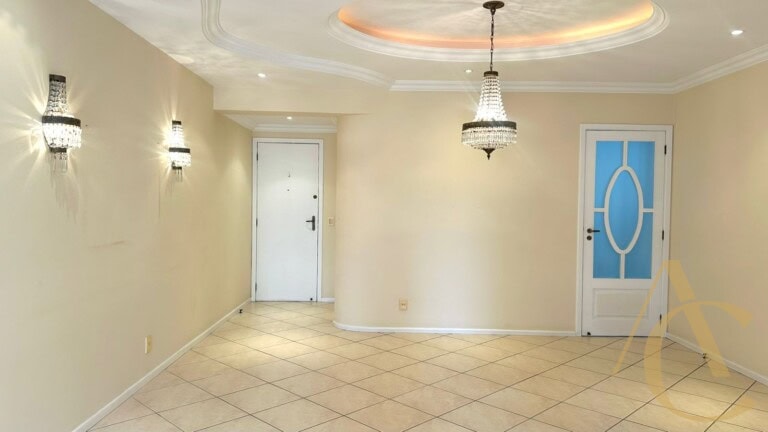 Apartamento à venda – 4 quartos sendo 1 suíte – Centro | Florianópolis/SC.