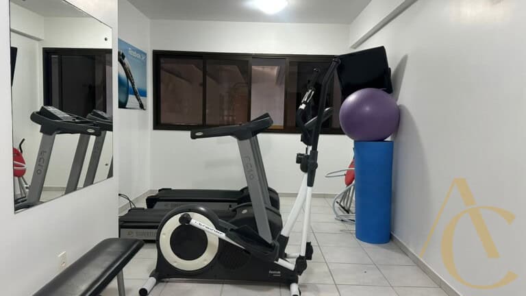 Apartamento à venda – 4 quartos sendo 1 suíte – Centro | Florianópolis/SC.