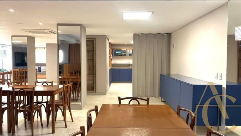 Apartamento à venda – 4 quartos sendo 1 suíte – Centro | Florianópolis/SC.