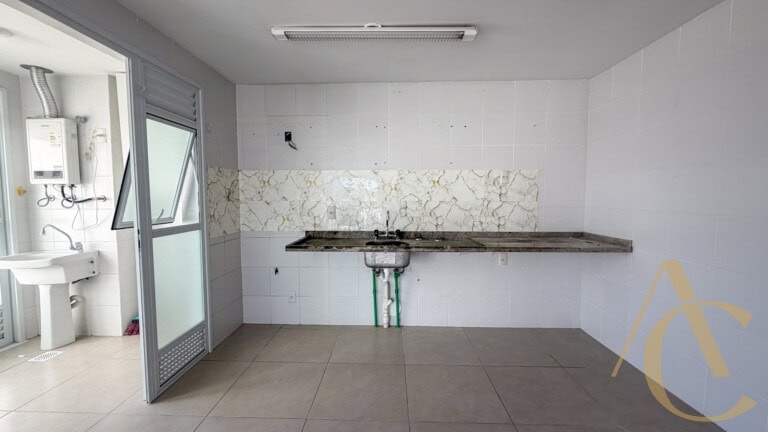 Apartamento para alugar – 3 suítes –  Abraão | Florianópolis/SC.