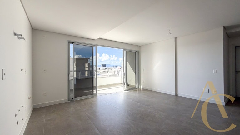 Apartamento à venda – 3 suítes – Campinas | São José/SC.