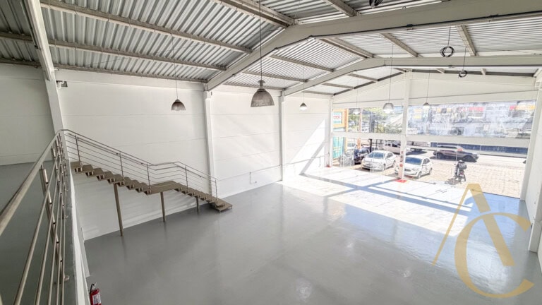 Loja para alugar – 350,00m² – Pagani | Palhoça/SC.