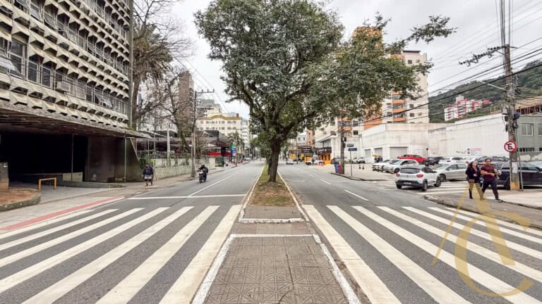 Loja/terreno para alugar – 250,00m² – Centro | Florianópolis/SC.