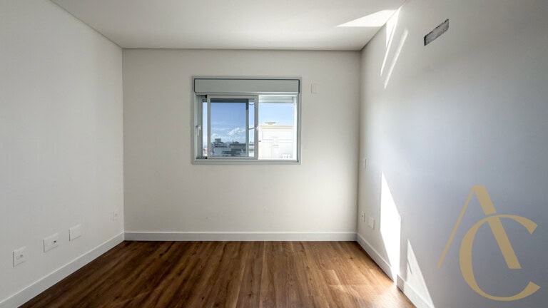 Apartamento à venda – 3 suítes – Campinas | São José/SC.