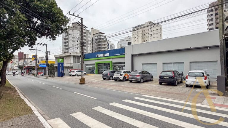 Loja/terreno para alugar – 250,00m² – Centro | Florianópolis/SC.