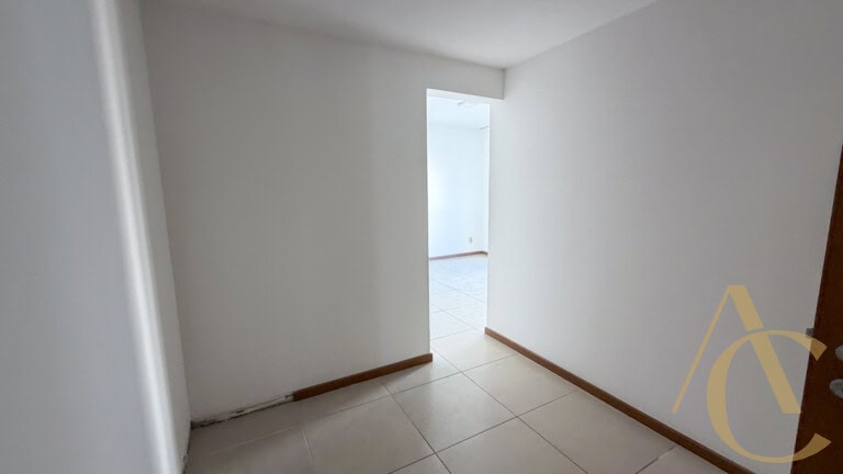 Apartamento para alugar – 3 suítes –  Abraão | Florianópolis/SC.