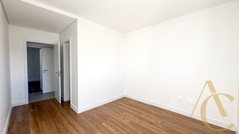 Apartamento à venda – 3 suítes – Campinas | São José/SC.