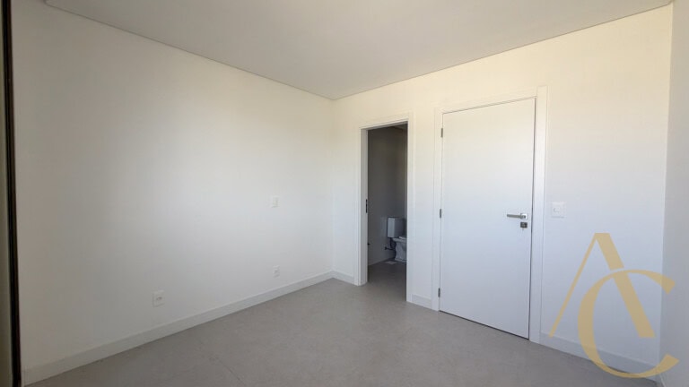 Apartamento à venda – 2 suítes – Jurerê | Florianópolis/SC.