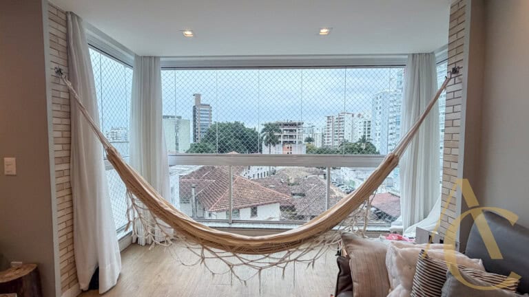 Apartamento para alugar – 2 quartos sendo 1 suíte – Centro | Florianópolis/SC.