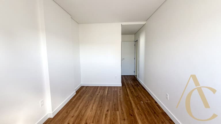 Apartamento à venda – 3 suítes – Campinas | São José/SC.