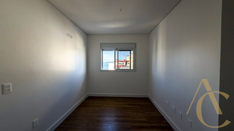 Apartamento à venda – 3 suítes – Campinas | São José/SC.
