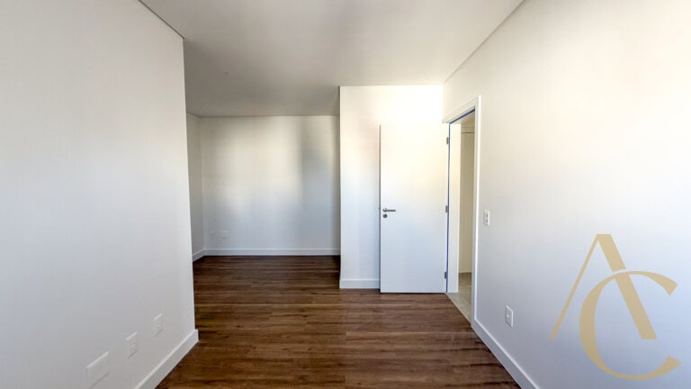 Apartamento à venda – 3 suítes – Campinas | São José/SC.