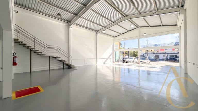 Loja para alugar – 350,00m² – Pagani | Palhoça/SC.