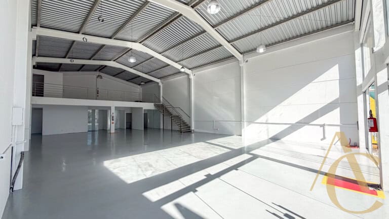 Loja para alugar – 350,00m² – Pagani | Palhoça/SC.