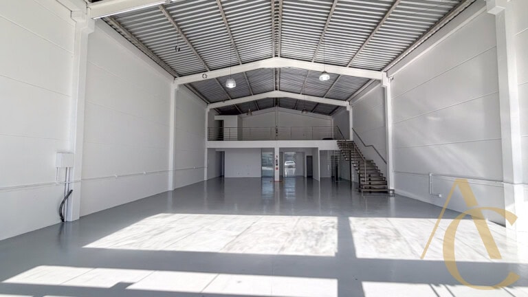 Loja para alugar – 350,00m² – Pagani | Palhoça/SC.