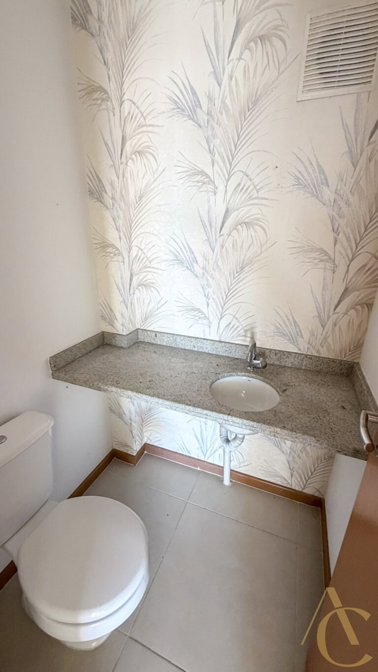 Apartamento para alugar – 3 suítes –  Abraão | Florianópolis/SC.