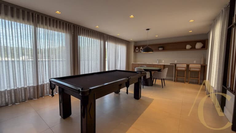 Apartamento à venda – 2 suítes – Jurerê | Florianópolis/SC.