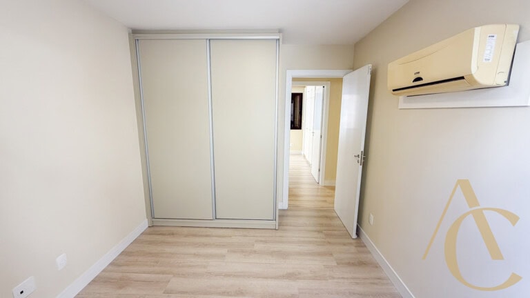 Apartamento para alugar  – 4 quartos sendo 1 suíte – Centro | Florianópolis/SC