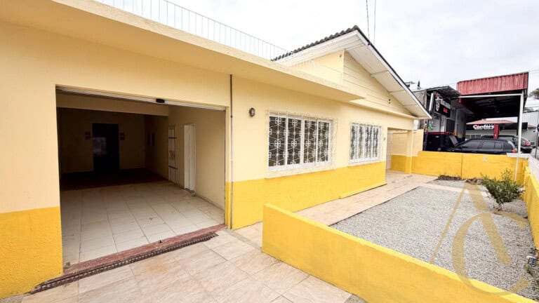 Casa residencial para alugar – 4 quartos – Balneário | Florianópolis/SC.