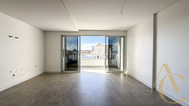 Apartamento à venda – 3 suítes – Campinas | São José/SC.