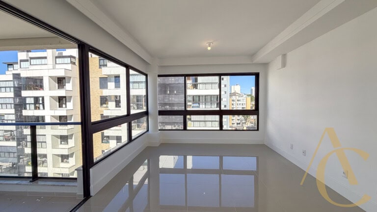 Apartamento à venda – 3 quartos sendo 1 suíte – Estreito | Florianópolis/SC.
