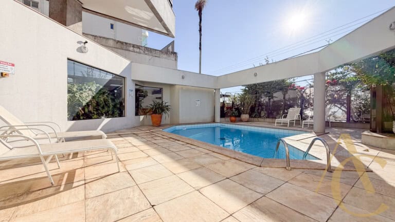 Apartamento para alugar  – 4 quartos sendo 1 suíte – Centro | Florianópolis/SC