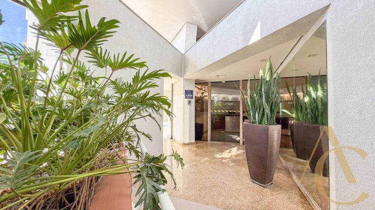 Apartamento para alugar  – 4 quartos sendo 1 suíte – Centro | Florianópolis/SC