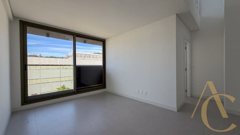 Apartamento à venda – 2 suítes – Jurerê | Florianópolis/SC.