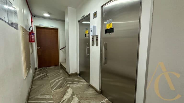Apartamento à venda – 2 quartos – Centro | Florianópolis/SC.