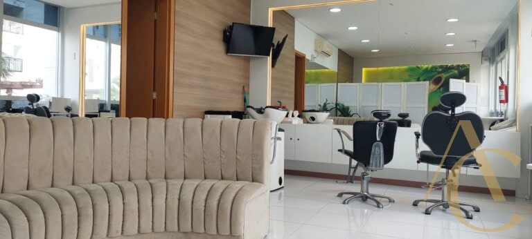 Apartamento para alugar – 3 suítes –  Abraão | Florianópolis/SC.