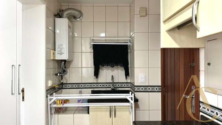 Apartamento à venda – 2 suítes – Agronômica | Florianópolis/SC.