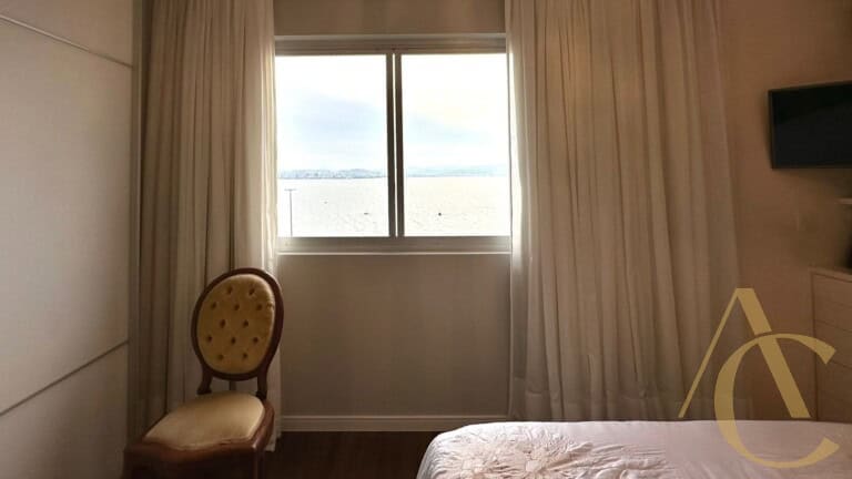 Apartamento à venda – 2 suítes – Agronômica | Florianópolis/SC.