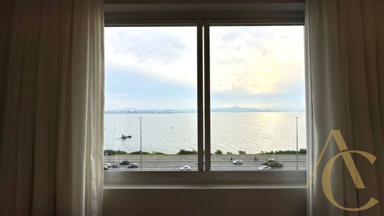 Apartamento à venda – 2 suítes – Agronômica | Florianópolis/SC.