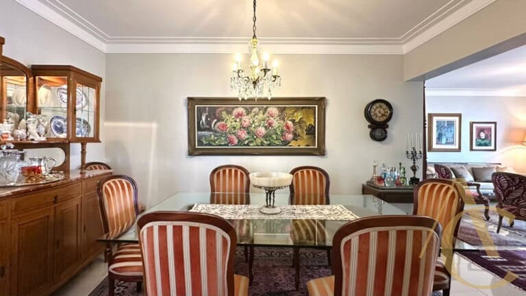 Apartamento à venda – 2 suítes – Agronômica | Florianópolis/SC.