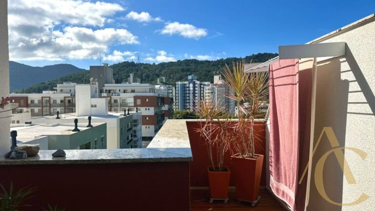 Apartamento à venda – 2 quartos sendo 1 suíte – Córrego Grande | Florianópolis/SC.