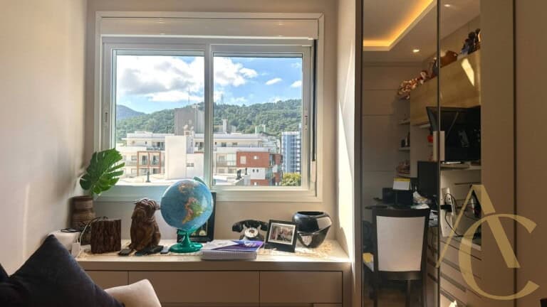 Apartamento à venda – 2 quartos sendo 1 suíte – Córrego Grande | Florianópolis/SC.