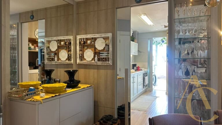 Apartamento à venda – 2 quartos sendo 1 suíte – Córrego Grande | Florianópolis/SC.