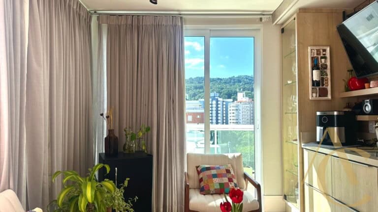 Apartamento à venda – 2 quartos sendo 1 suíte – Córrego Grande | Florianópolis/SC.