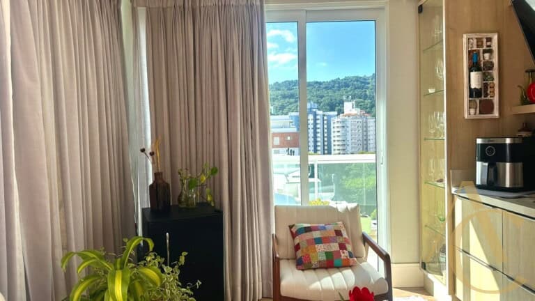 Apartamento à venda – 2 quartos sendo 1 suíte – Córrego Grande | Florianópolis/SC.