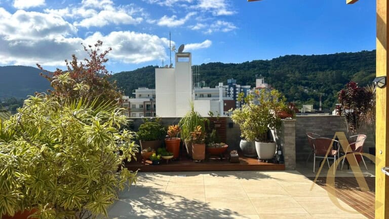 Apartamento à venda – 2 quartos sendo 1 suíte – Córrego Grande | Florianópolis/SC.