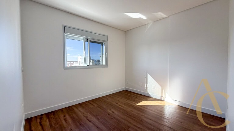 Apartamento à venda – 3 suítes e Sacada com Churrasqueira – Campinas | São José/SC.