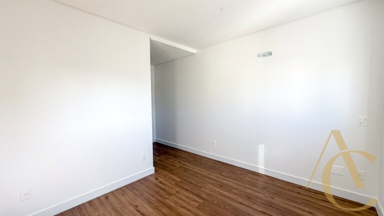 Apartamento à venda – 3 suítes e Sacada com Churrasqueira – Campinas | São José/SC.