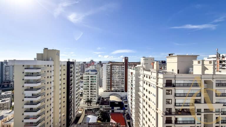 Apartamento à venda – 3 suítes e Sacada com Churrasqueira – Campinas | São José/SC.