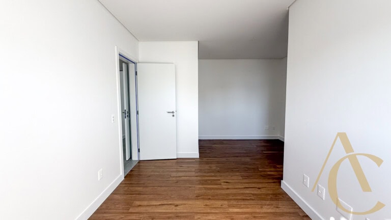 Apartamento à venda – 3 suítes e Sacada com Churrasqueira – Campinas | São José/SC.
