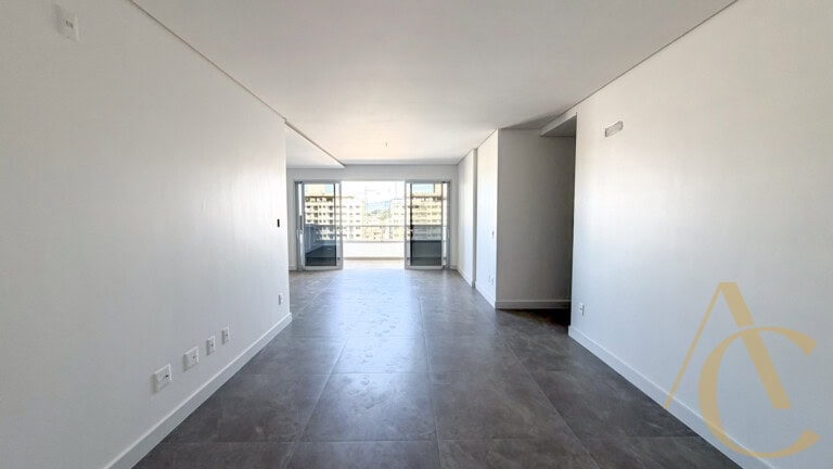 Apartamento à venda – 3 suítes com Workstation – Campinas | São José/SC.