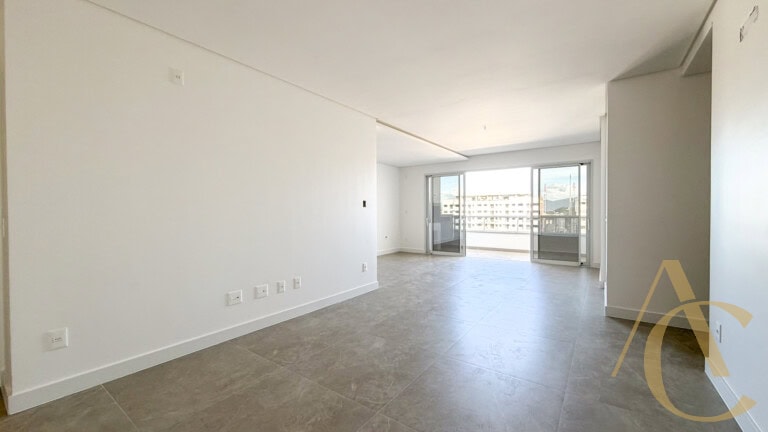 Apartamento à venda – 3 suítes com Workstation – Campinas | São José/SC.
