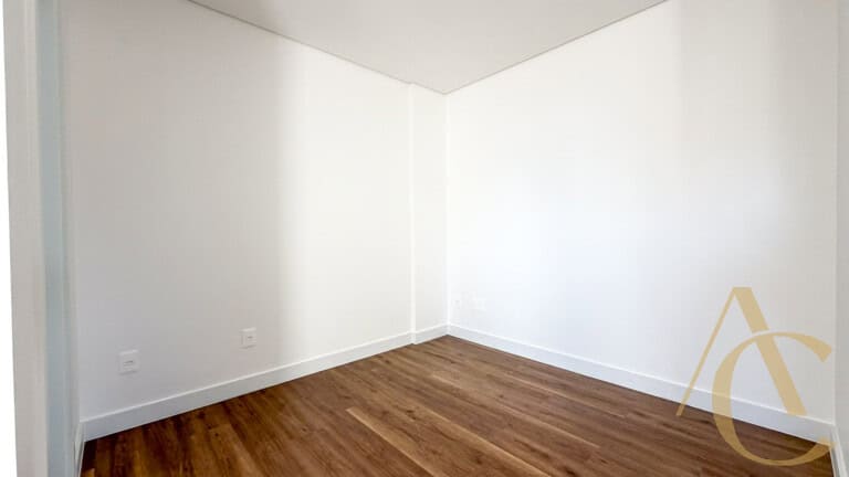 Apartamento à venda – 3 suítes com Workstation – Campinas | São José/SC.